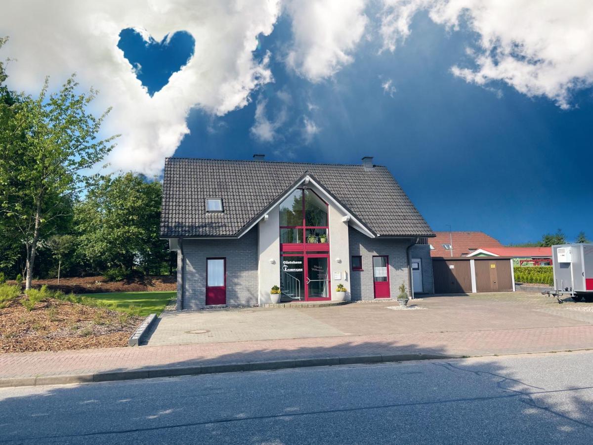 Gaestehaus Scharfe Kurve Lutzow Bagian luar foto